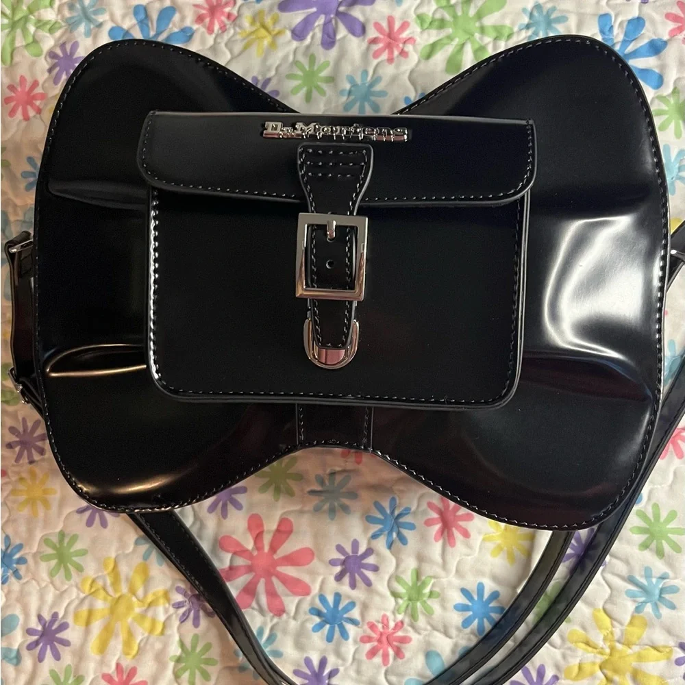 🖤🔥Dr Martens Black Vegan Leather Large Backpack Shoulder Bag Love Bow Crossbody
